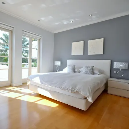 4 Bed 4 Baths Optional Heated Pool Close To Amenities * Quarteira